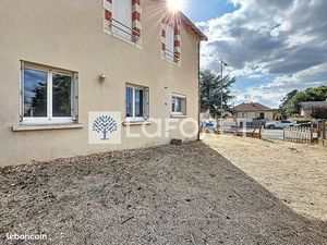 Immeuble 9 pièces 136 m²