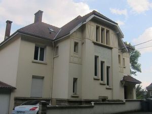 A louer à Longwy appart  type T4 de 85m²  au 1er étage d’un immeuble de caractère de 4 app