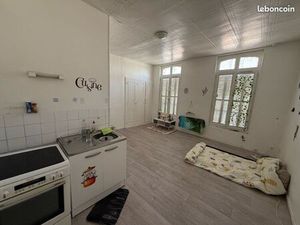 Appartement studio Elbeuf eau comprises dans les charges