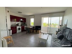 T3 dans residence recente avec piscine