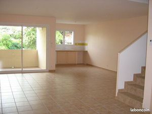 Appartement F4 à Lussas