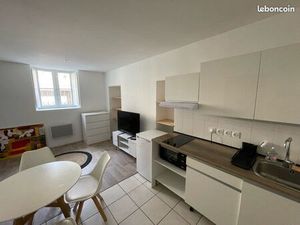 Loue studio meublé 26m2