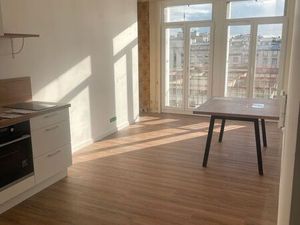 ? Studio rénové avec balcon – Brest hyper-centre (Halles Saint-Louis)