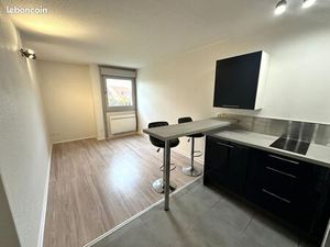 F2 de 29m² entouré de verdure avec parking