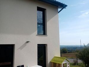 Villa F4 88m2 proche gare avec garage et cadre verdoyant