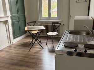 Loue chambre meublée toutes charges comprises