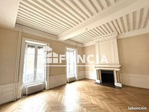 Appartement 6 pièces 175 m²