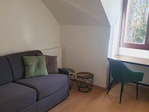 Studio meublé 23 m² – Massy (800 m gare RER B / C / TGV) – 800 CC – Libre immédiatement