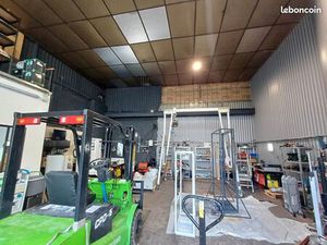 Location local 90m2 Le Cheylas