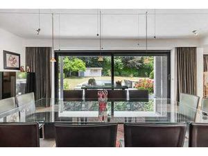 Architecturale villa met zwembad op de Blakmeers