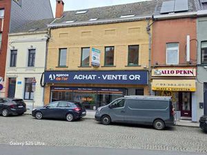 Immeuble de rapport avec 4 appartements + rez commercial