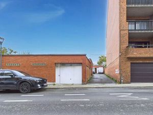 Bien professionnel à louer à Jette € 2.200 (LI8FJ) - Modifa Bruxelles | Zimmo