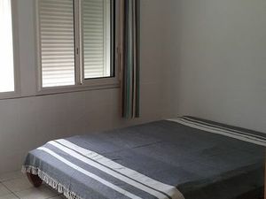 Chambre meublee bien situee