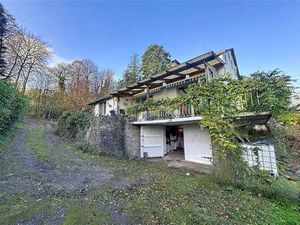 Panorama unique au fond d'une allée privée