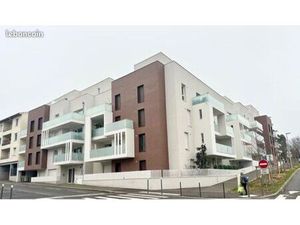 Double garage en sous-sol