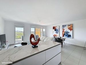 La Croix-Rouge T4 avec terrasse possibilité double box fermé en sus