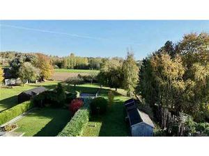 MAISON UNIFAMILIALE BIEN SITUÉE AVEC JARDIN et GARAGE!