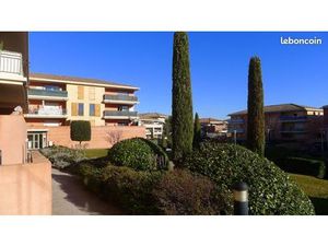 T1 avec terrasse Aix-la-duranne