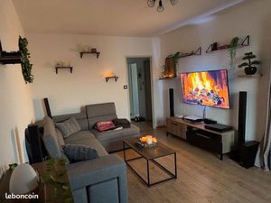 Appartement avec garage et cave privative