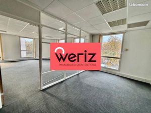 Bureaux 301 m²