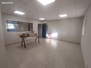 LOCATION BUREAUX 18m²