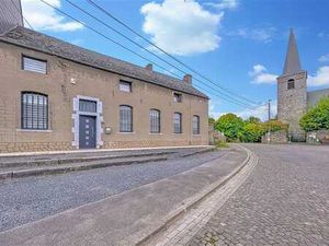 SUPERBE ET VASTE PROPRIETE AUX MULTIPLES POSSIBILITES