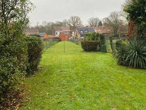 Maison unifamiliale 3 façades avec un grand jardin