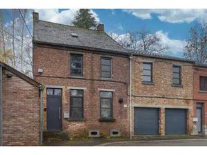 ◊ Spacieuse maison avec potentiel exceptionnel et garages◊