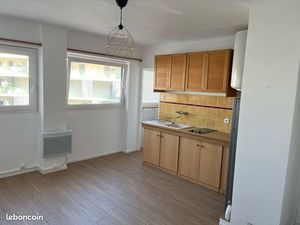 Studio catalan pharo