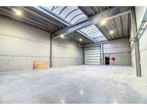 ENTREPOT A LOUER 360 M2
