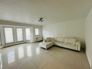 Bel appartement lumineux à proximité des Institutions