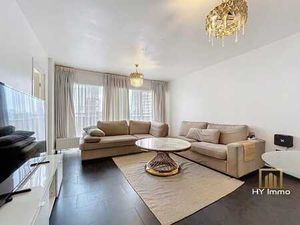 QUARTIER HÉLIPORT - À RAFRAICHIR - APPARTEMENT DE 72 5M² AVE