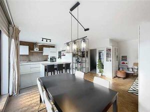 Lumineux 2 chambres  situation exceptionnelle avec terrasse