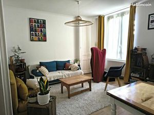 Villeurbanne republique: t2 bis parfait etat  terrasse  box inclus