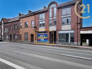 Rez-de-chaussée commercial - rendement >7%!