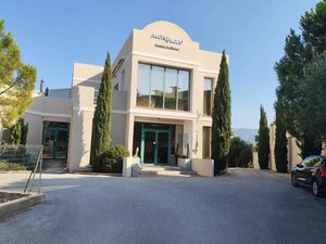 Location meublée locaux professionnels 2 pièces 20 m² à Six-Fours-les-Plages (83140)  330 