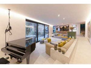 Luxueuse maison de ville en intérieur d'îlot au coeur d'XL