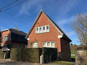 Maison 4 façades 3 chambres parfaitement située à Bouge