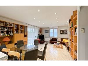 Appartement Bondy 67 m² T-3 à vendre  235 000 €