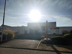 Local d'activités à louer