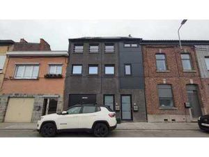 Magnifique duplex trois chambres de 105m²!