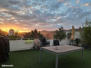 T5 - 13011 avec Terrasses panoramiques et Garage équipé