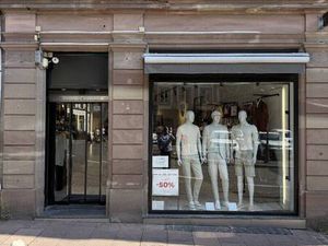 Boutique avec bail commercial