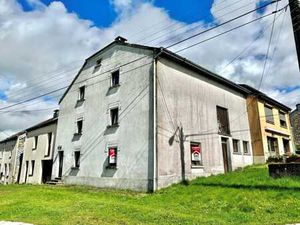 Maison à rénover avec étable et grange à Suxy