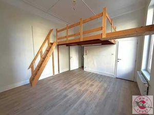 Place Fernand Cocq / Studio de 40m² avec chambre mezzanine