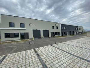 Local d'activités à vendre