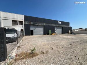 Loue entrepôt 310 m² - La mède - Chateauneuf les Martigues