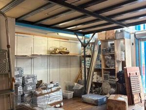 Local commercial 183 m²