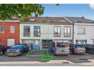 Appartement à potentiel dans une rue calme à Harelbeke + pl…