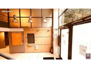 Local commercial 125 m² VILLEUBANNE